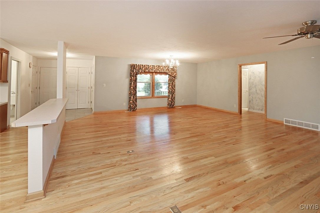 Chandelier, Empty room, Interior, Wood Texture Flooring