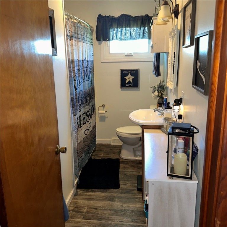 Bathroom, Interior, Wood Texture Flooring