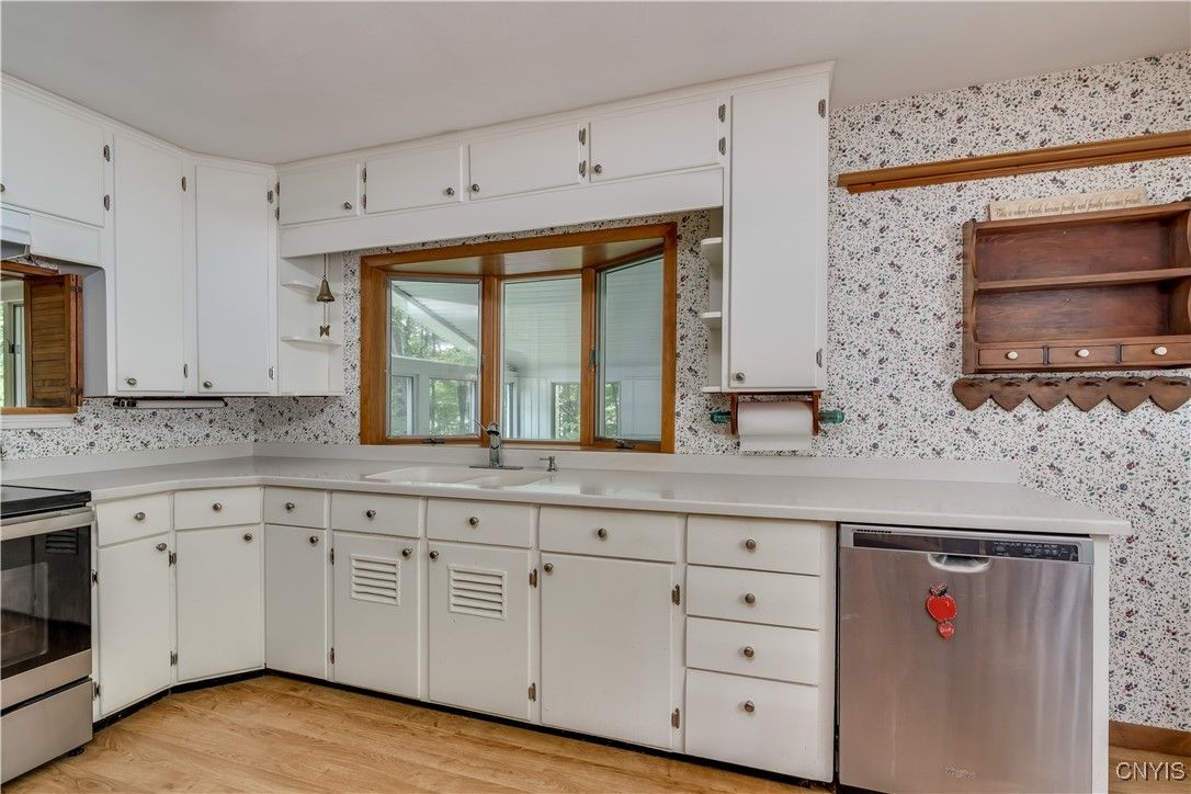 Interior, Kitchen, Stainless Steel Appliances, Wood Texture Flooring