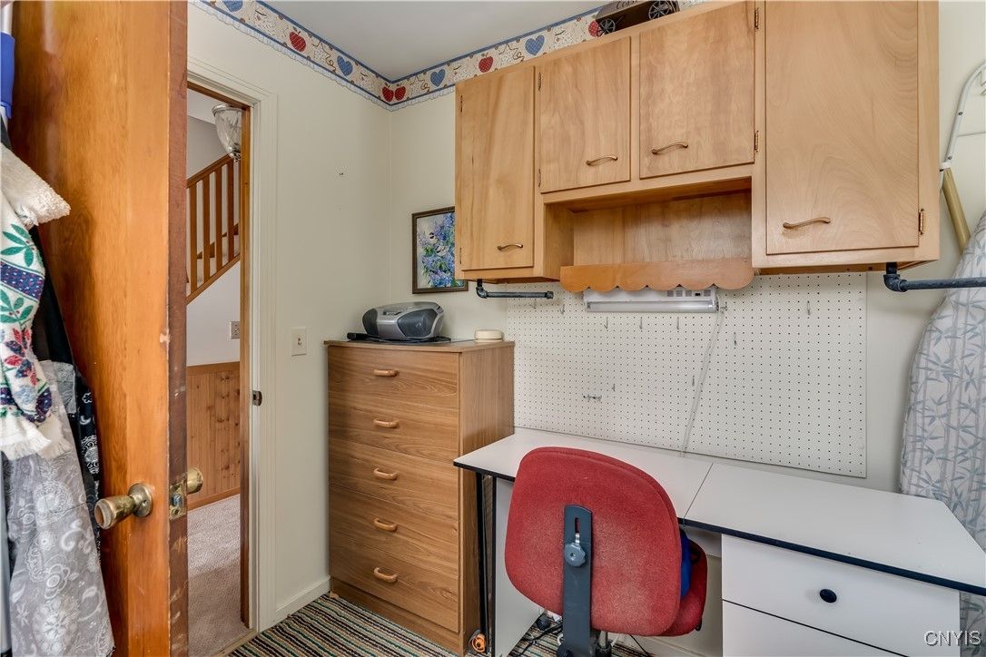 Home Office, Interior