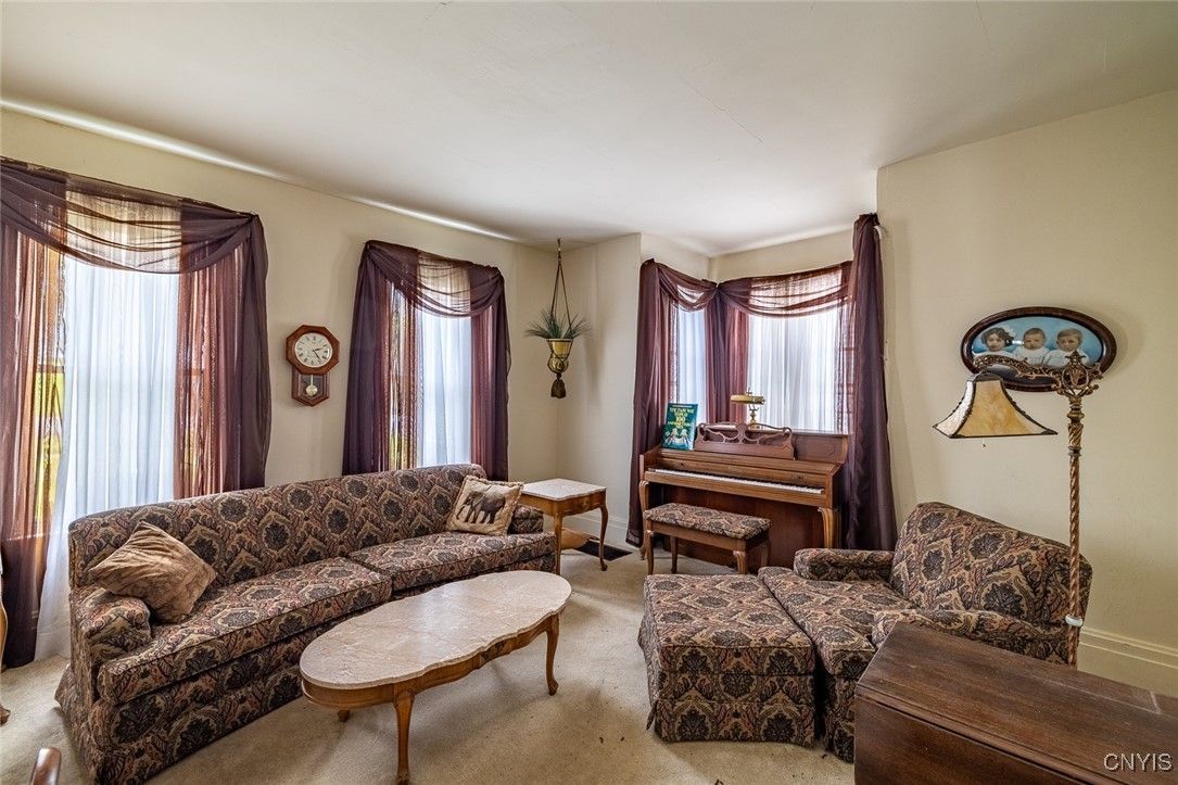 Interior, Living room, Piano
