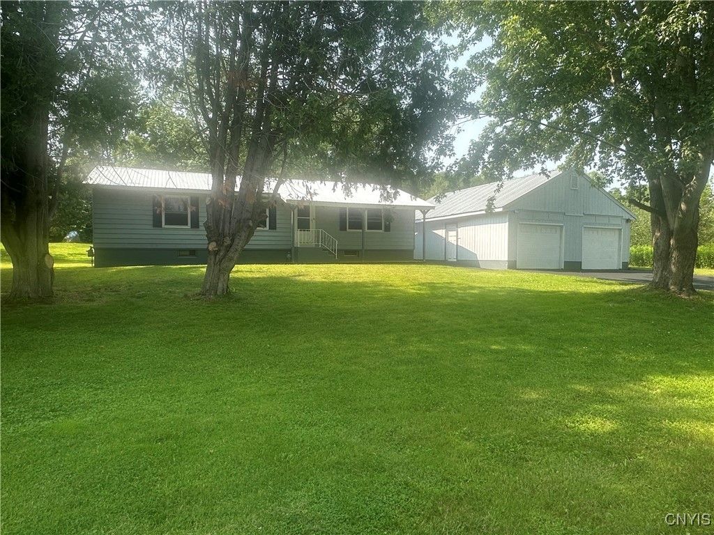 Backyard, Detached Garage, Exterior