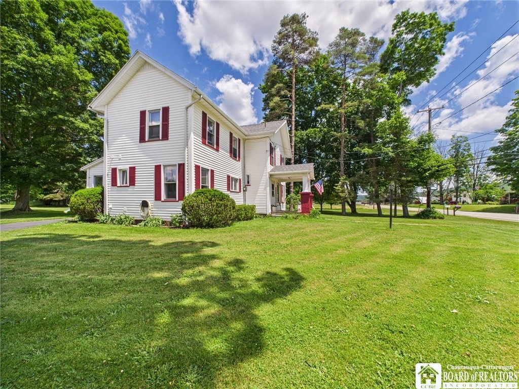 Backyard, Exterior, Facade, Farmhouse