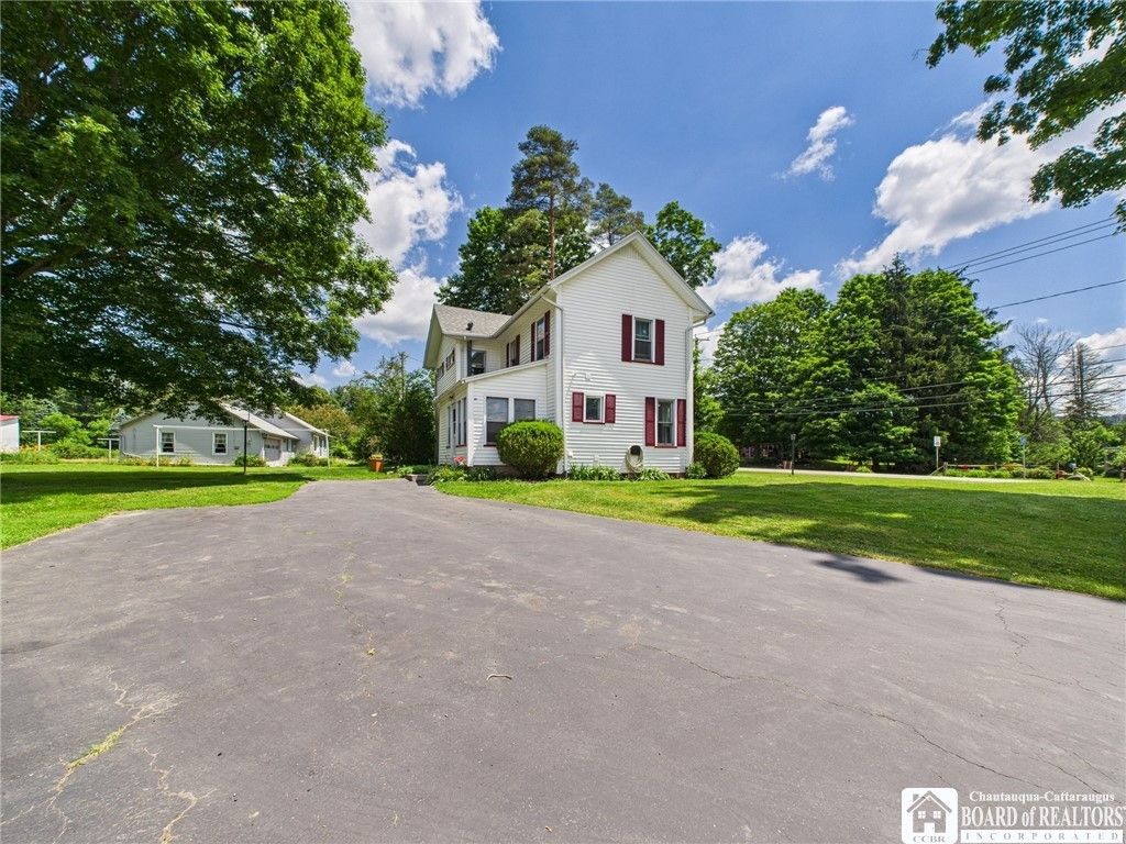 Backyard, Exterior, Facade, Farmhouse