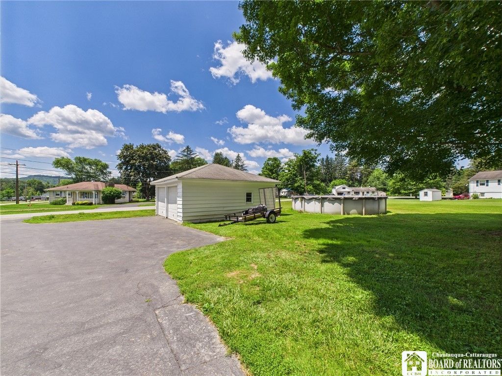 Backyard, Detached Garage, Exterior