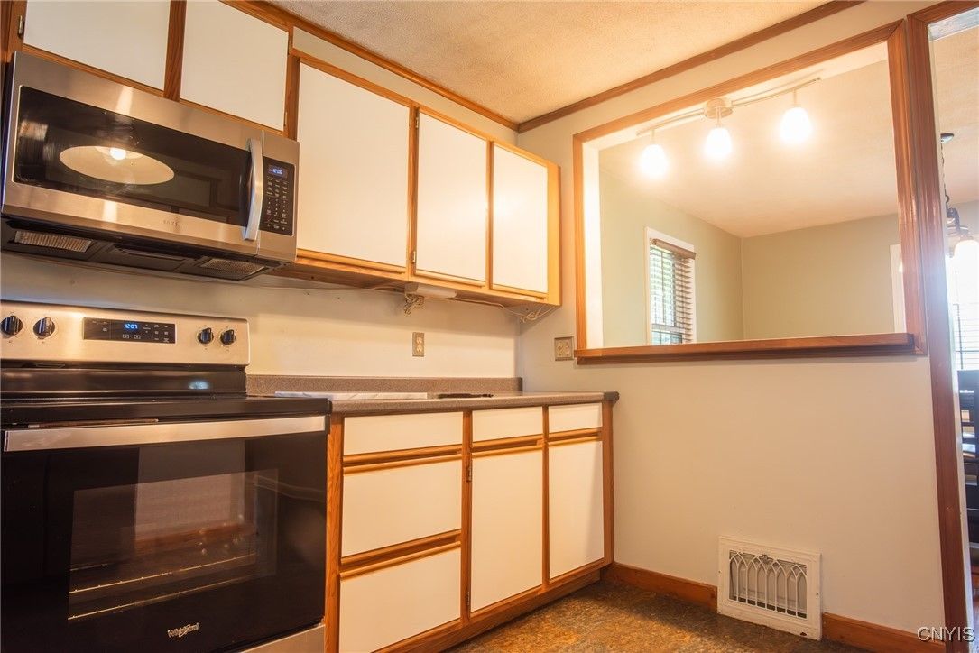Interior, Kitchen, Stainless Steel Appliances