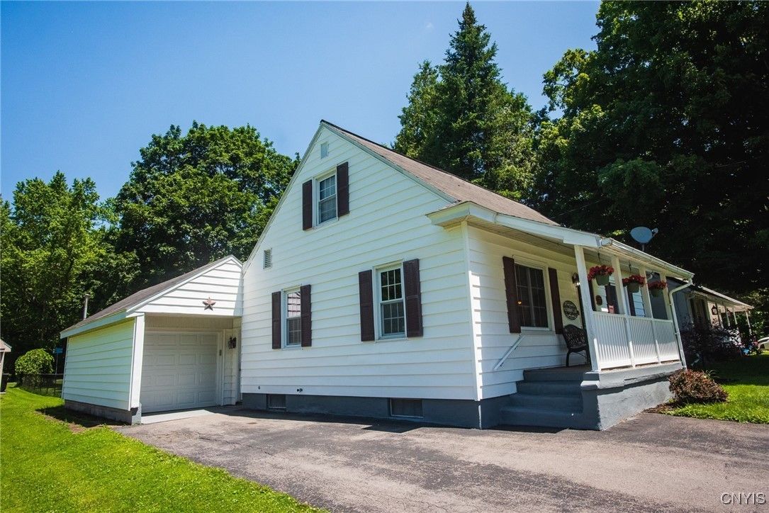 Detached Garage, Exterior