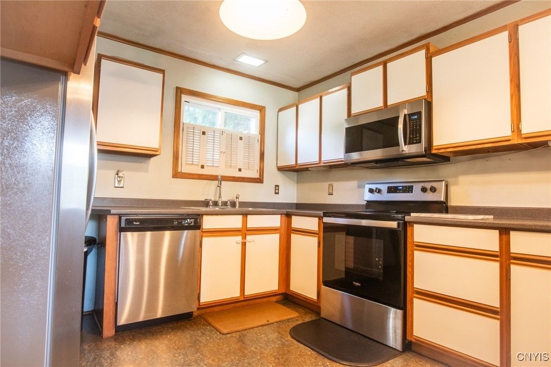 Interior, Kitchen, Stainless Steel Appliances