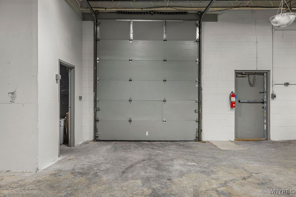 Garage, Interior