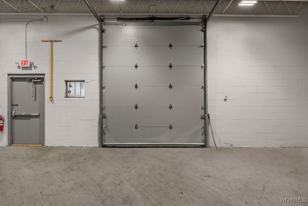 Garage, Interior