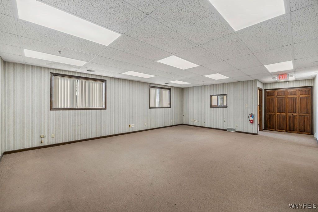 Empty room, Interior, Recessed Lighting