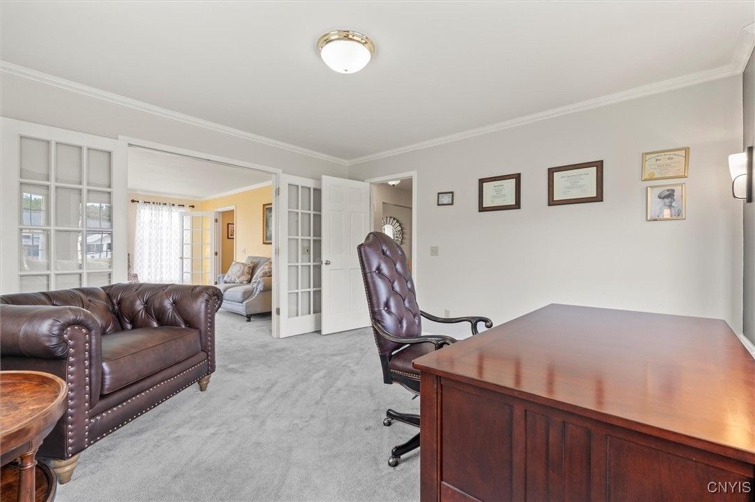 Home Office, Interior