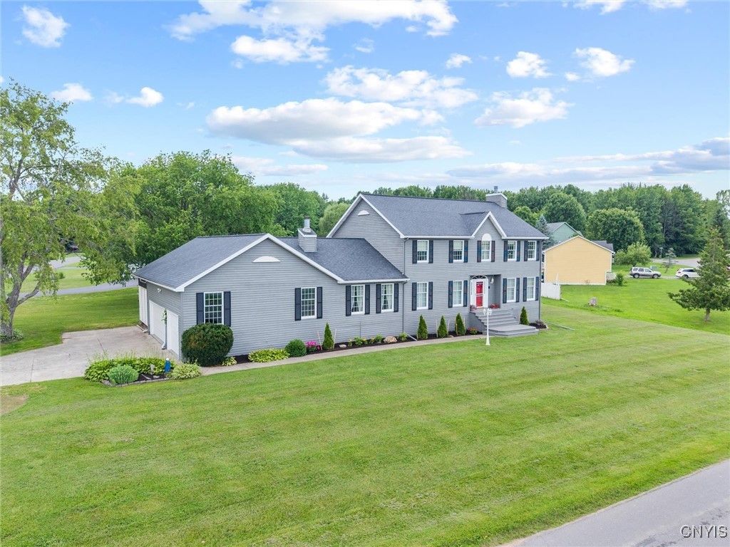 Backyard, Exterior, Facade, Farmhouse