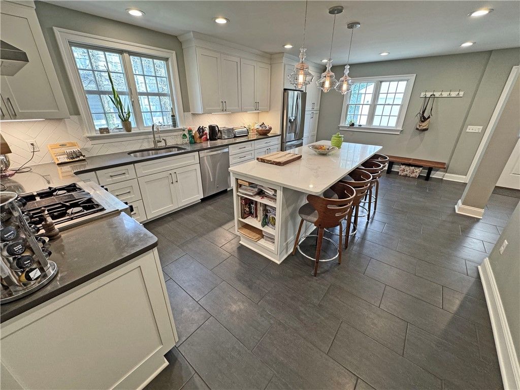 Interior, Kitchen, Pendant Lights, Recessed Lighting, Stainless Steel Appliances