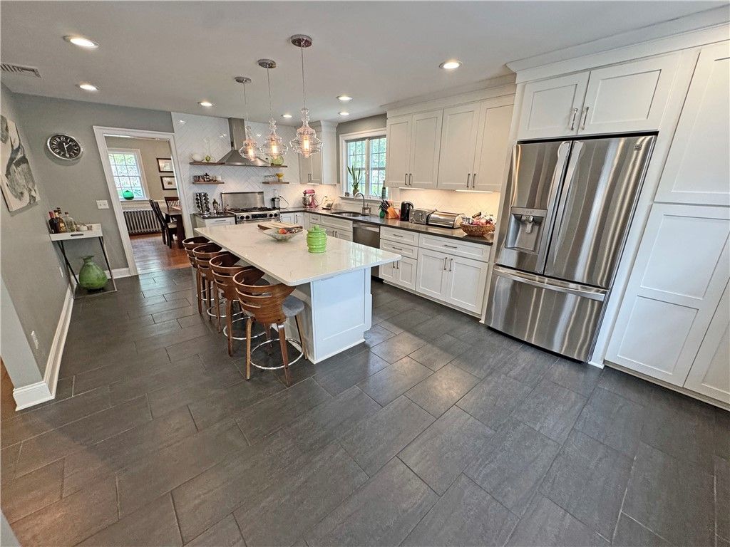 Interior, Kitchen, Pendant Lights, Recessed Lighting, Stainless Steel Appliances