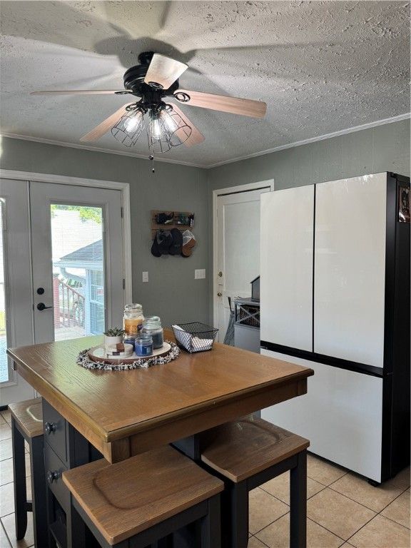 Dining room, Interior
