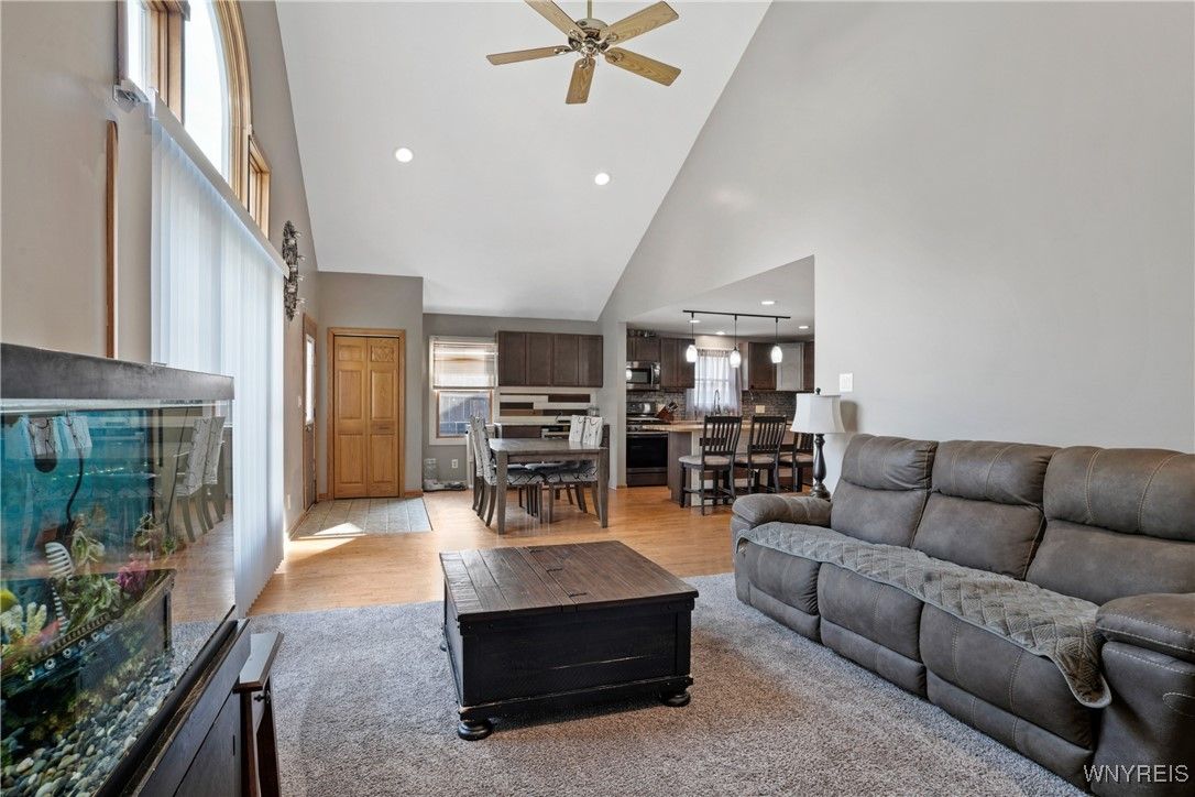 Dining room, Interior, Kitchen, Living room, Pendant Lights, Recessed Lighting, Stainless Steel Appliances, Wood Texture Flooring