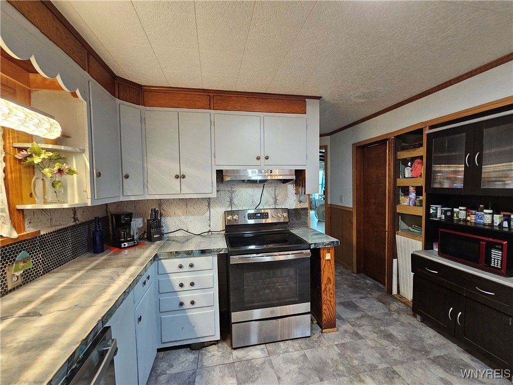 Interior, Kitchen, Stainless Steel Appliances