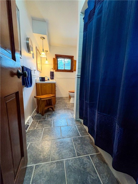 Bathroom, Interior, Pendant Lights