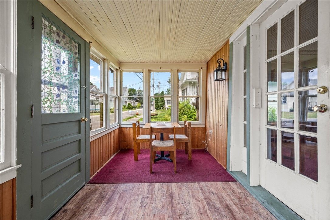 Dining room, Interior, Sun Room, Wood Texture Flooring