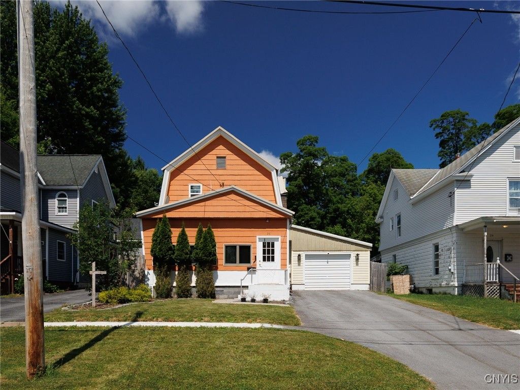 Backyard, Detached Garage, Exterior, Facade, Queen Anne Victorian