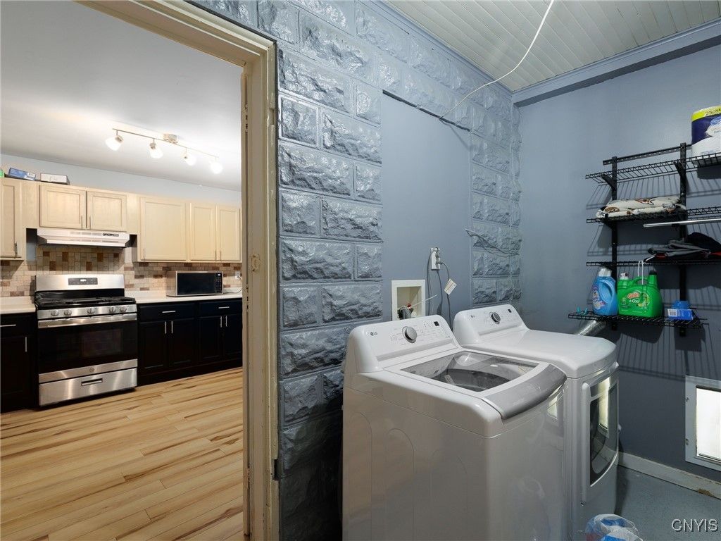 Interior, Kitchen, Stainless Steel Appliances, Washer, Wood Texture Flooring