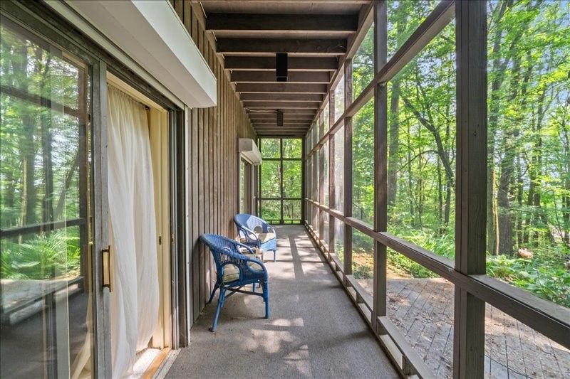 Interior, Sun Room, Wooden Beams