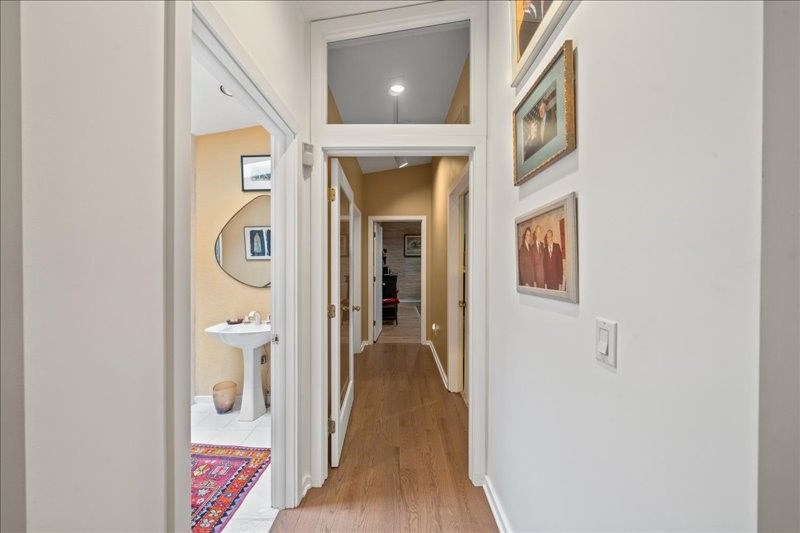 Bathroom, Interior, Recessed Lighting, Wood Texture Flooring