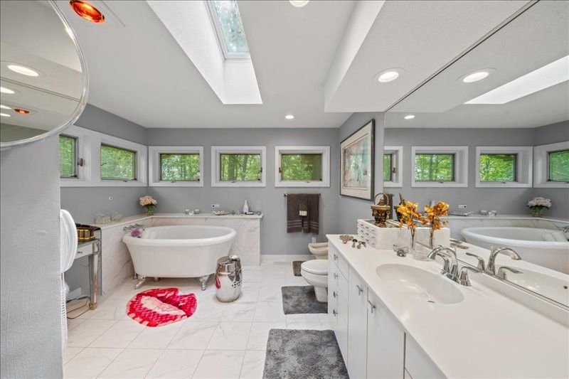 Bathroom, Dual Sink Vanities, Free Standing Baths, Interior, Marble, Recessed Lighting