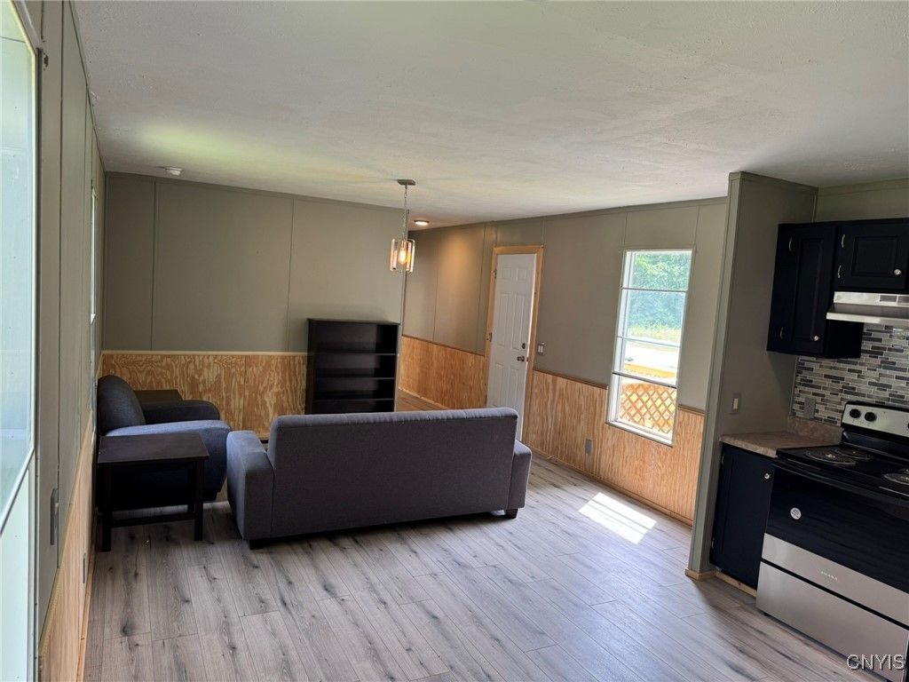 Interior, Kitchen, Pendant Lights, Wood Texture Flooring