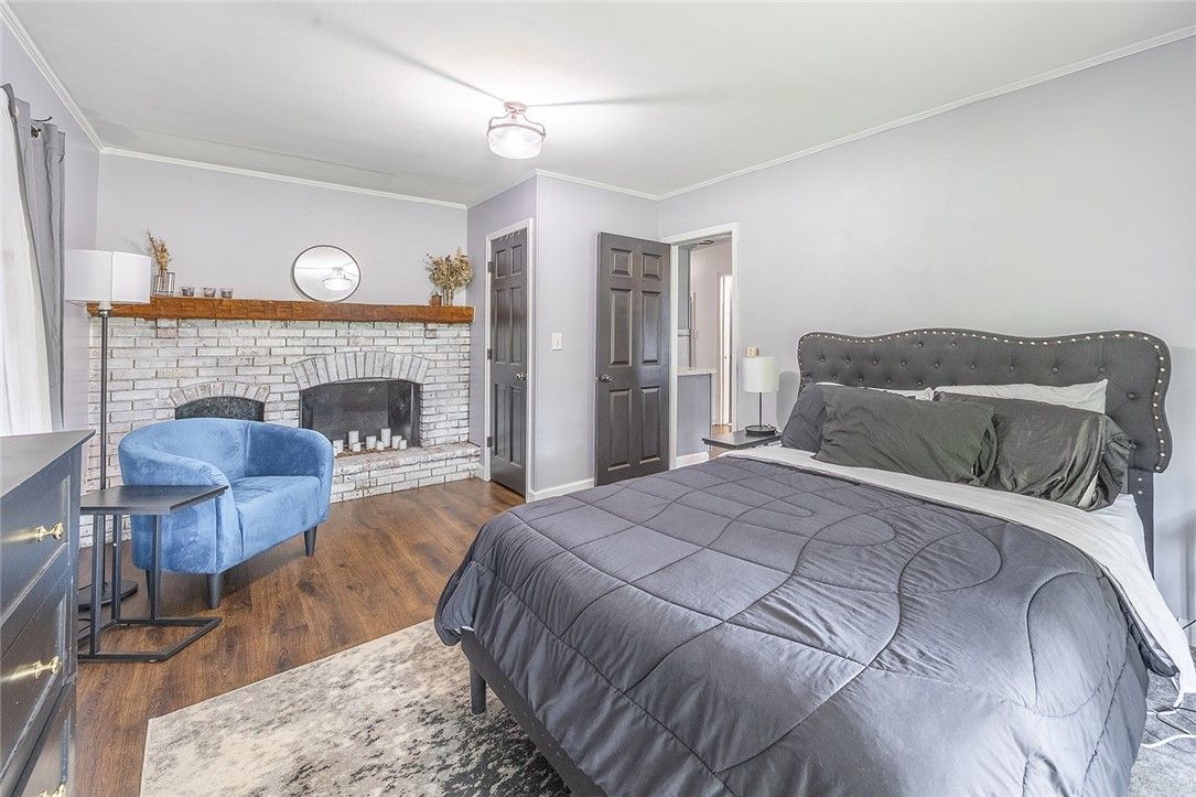 Bedroom, Fireplace, Interior, Wood Texture Flooring