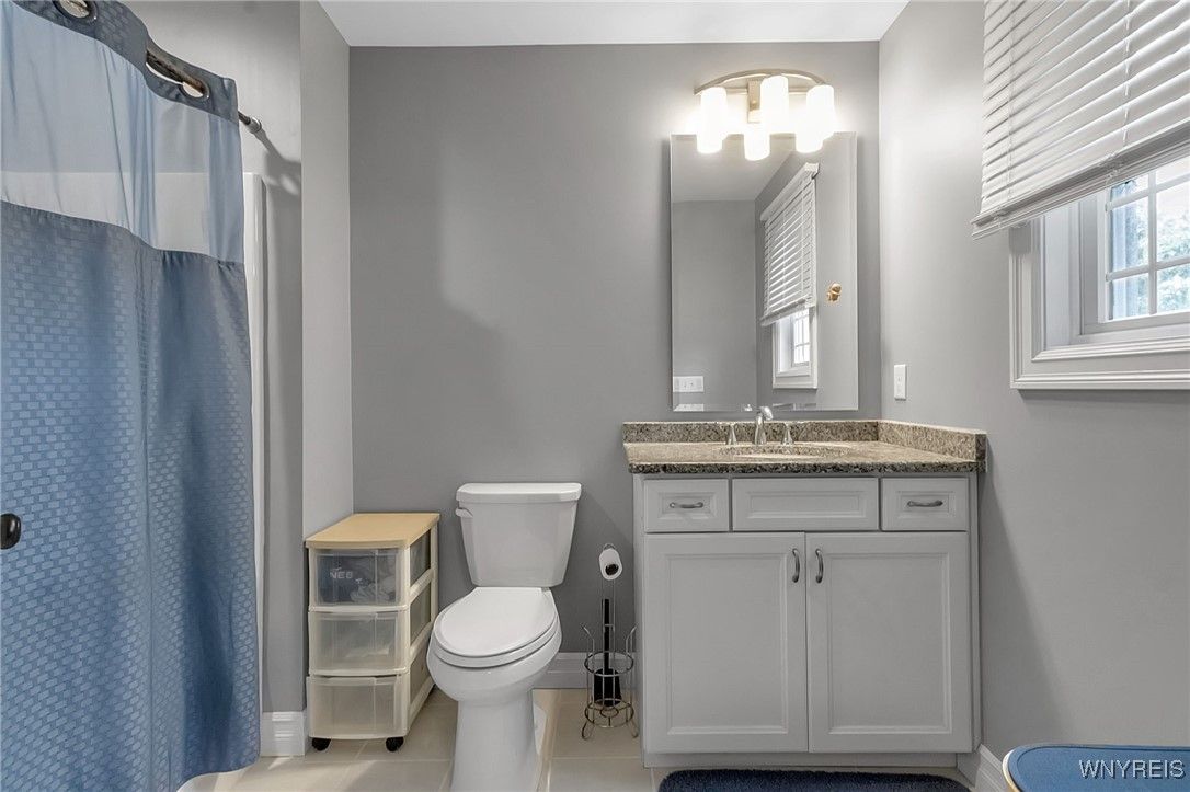 Bathroom, Interior