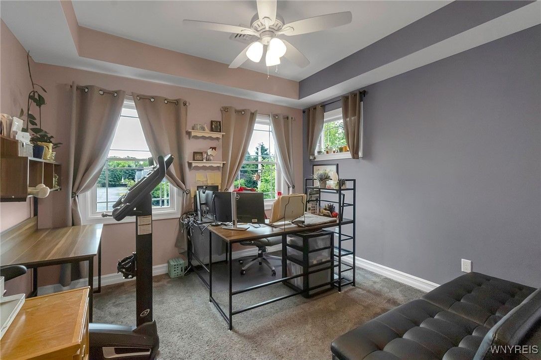 Home Office, Interior