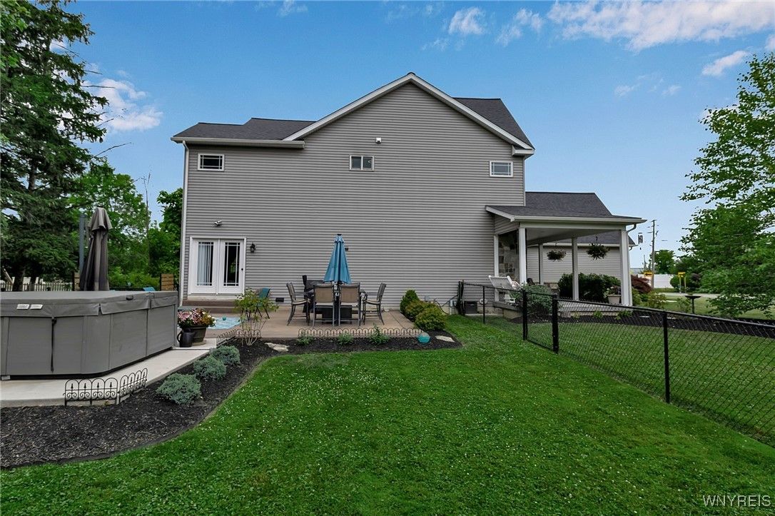 Backyard, Exterior, Hot Tub