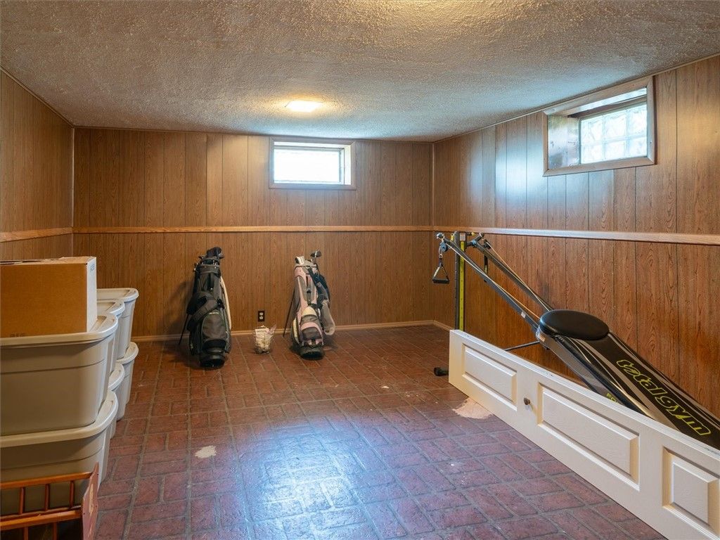 Interior, Wooden Walls