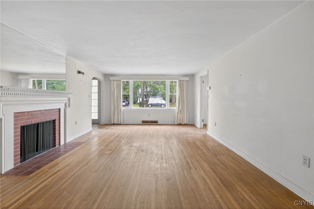 Empty room, Fireplace, Interior, Wood Texture Flooring