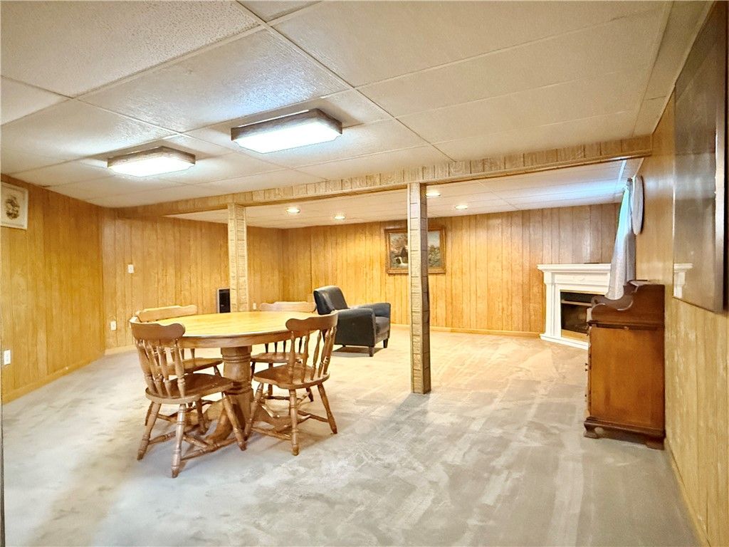 Dining room, Fireplace, Interior, Recessed Lighting, Wooden Walls