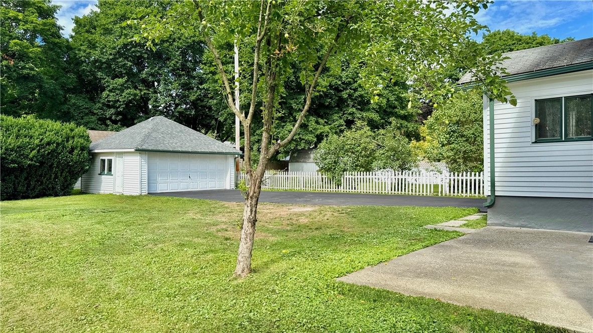 Backyard, Detached Garage, Exterior
