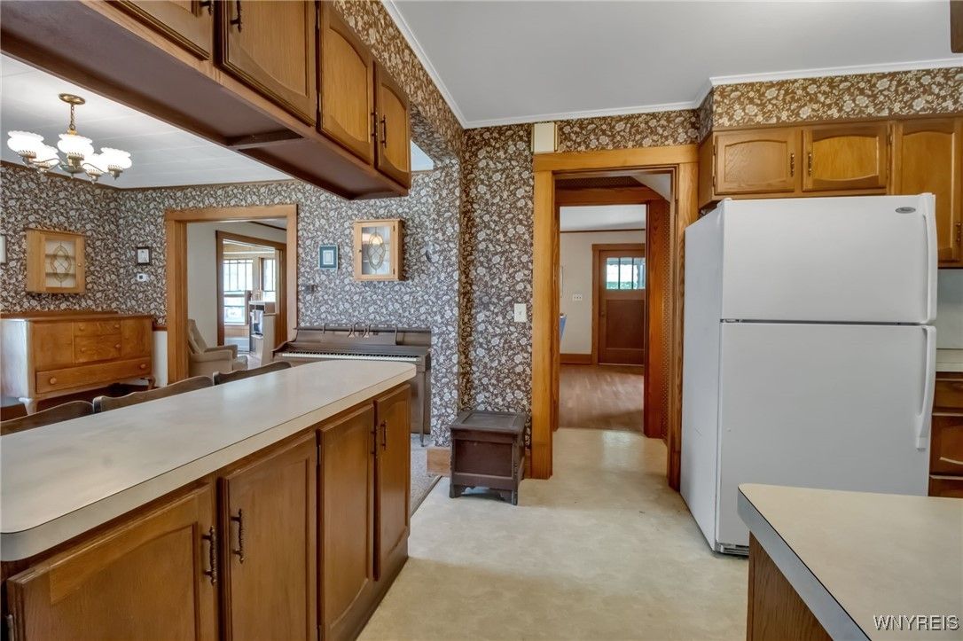 Chandelier, Interior, Kitchen