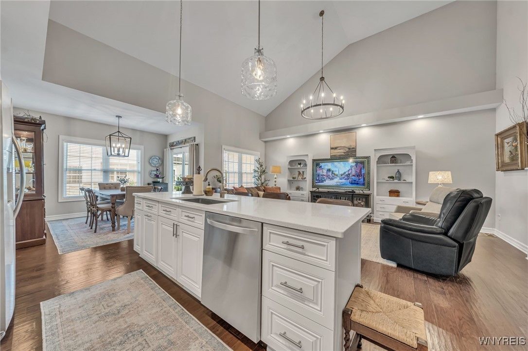 Chandelier, Dining room, Interior, Kitchen, Living room, Pendant Lights, Wood Texture Flooring