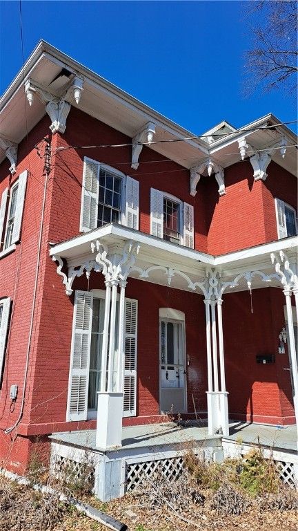 Exterior, Facade, Queen Anne Victorian