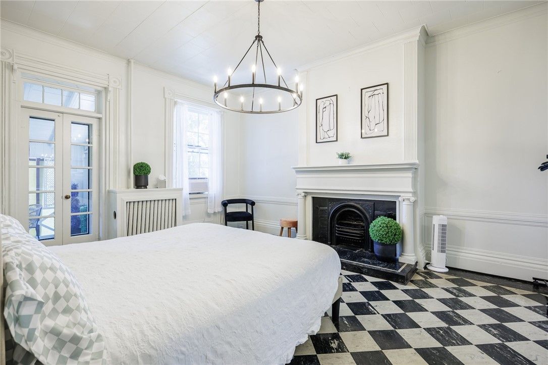 Bedroom, Chandelier, Fireplace, Interior, Pendant Lights