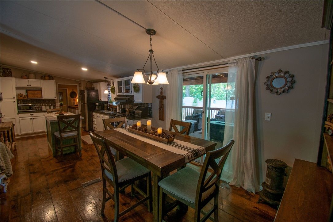 Dining room, Interior, Kitchen, Pendant Lights, Recessed Lighting, Wood Texture Flooring