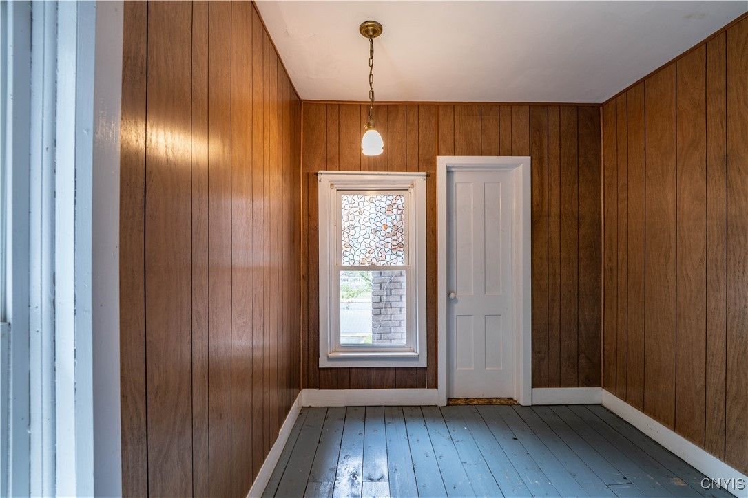 Interior, Pendant Lights, Wood Texture Flooring, Wooden Walls