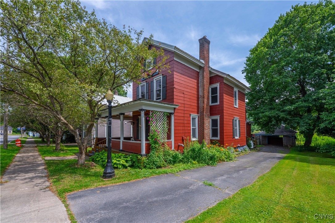 Backyard, Exterior, Facade, American Foursquare
