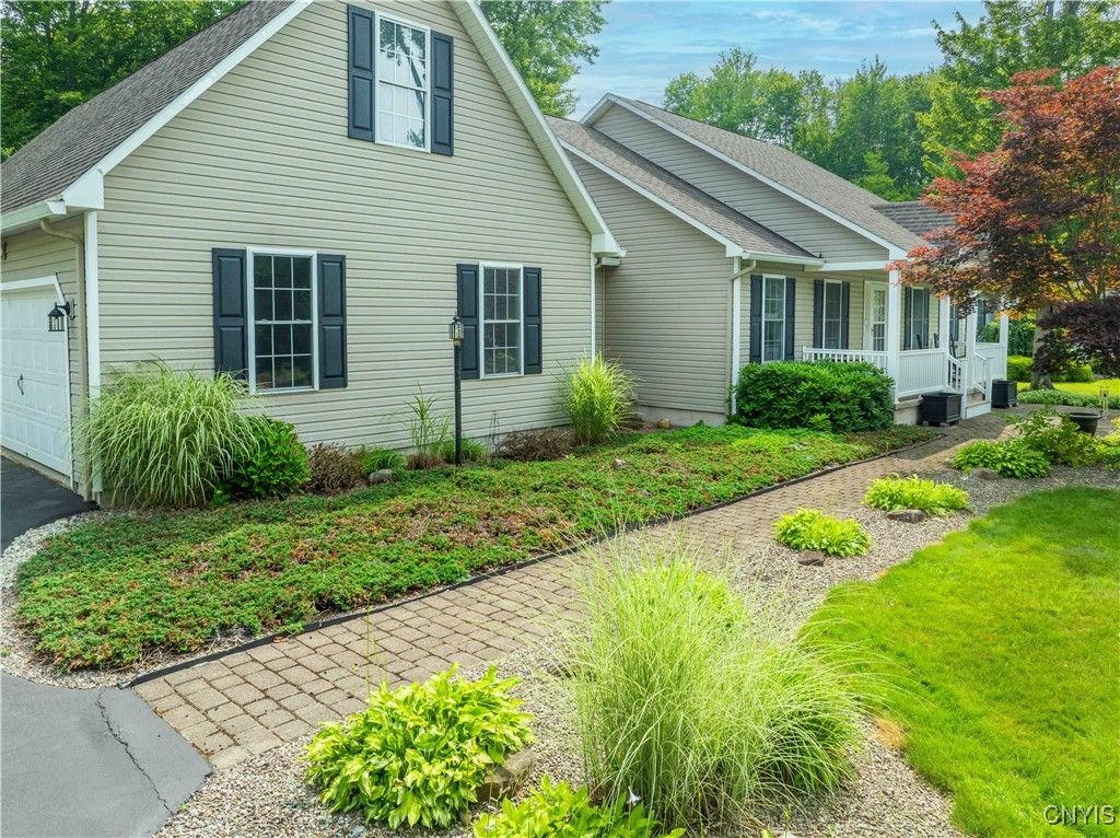 Attached, Backyard, Exterior, Facade, Ranch
