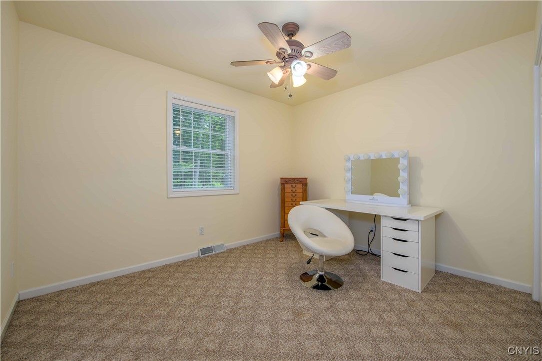 Home Office, Interior