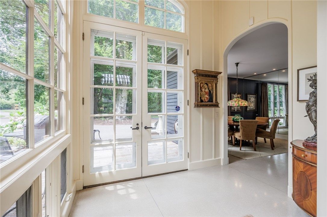 Chandelier, Dining room, Interior, Recessed Lighting