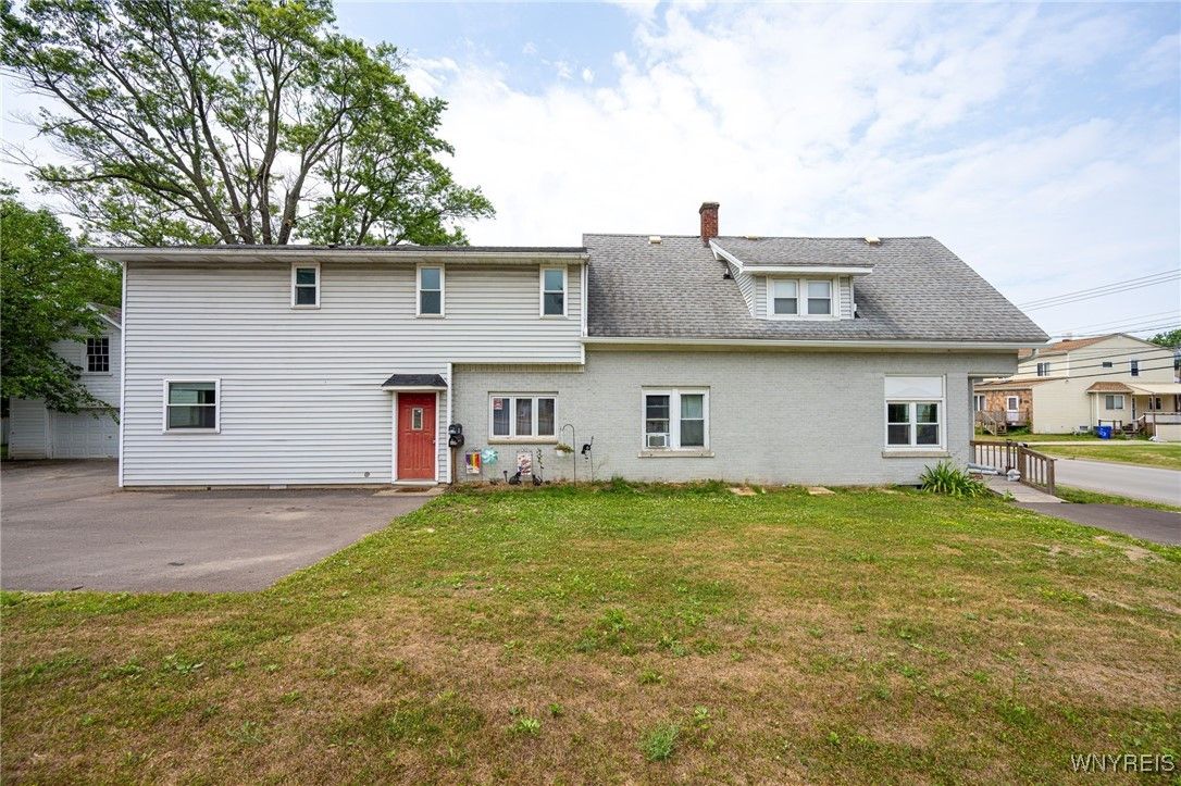 Attached, Backyard, Exterior, Facade, Cape Cod