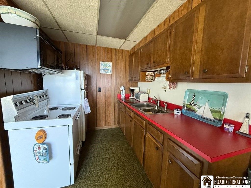Interior, Kitchen, Wooden Walls